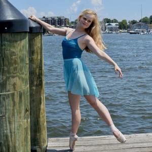 Meet your Posher, Carrie